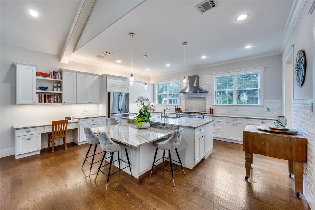 11240 Rosser Road