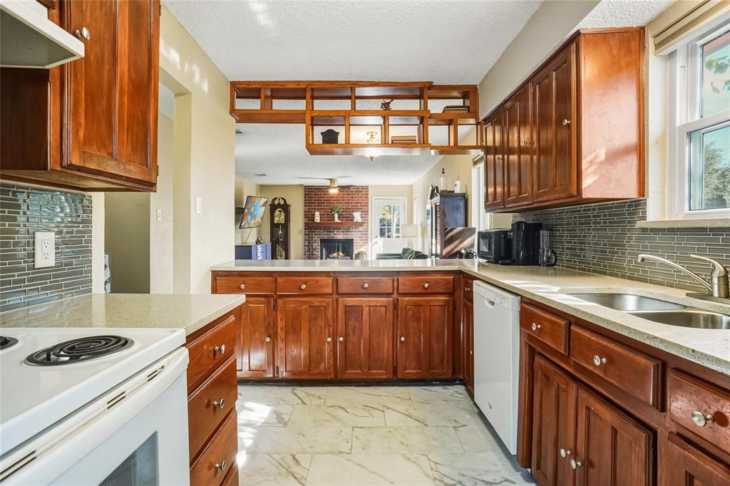 Courtney Square Add - Residential Lease