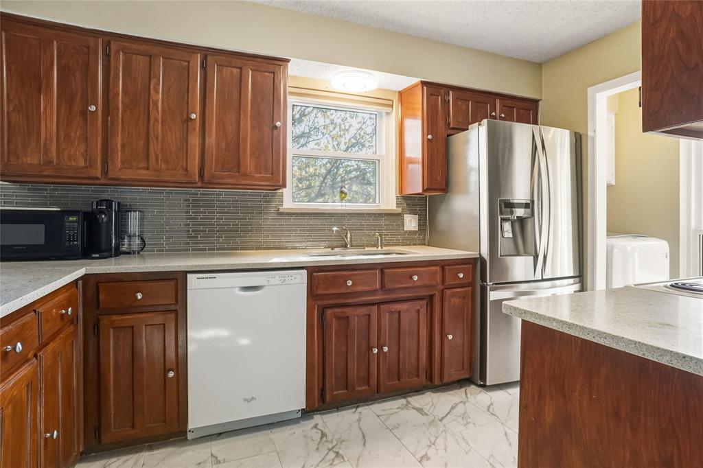 Courtney Square Add - Residential Lease