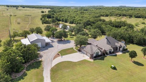 225 County Road 3525 Paradise TX 76073