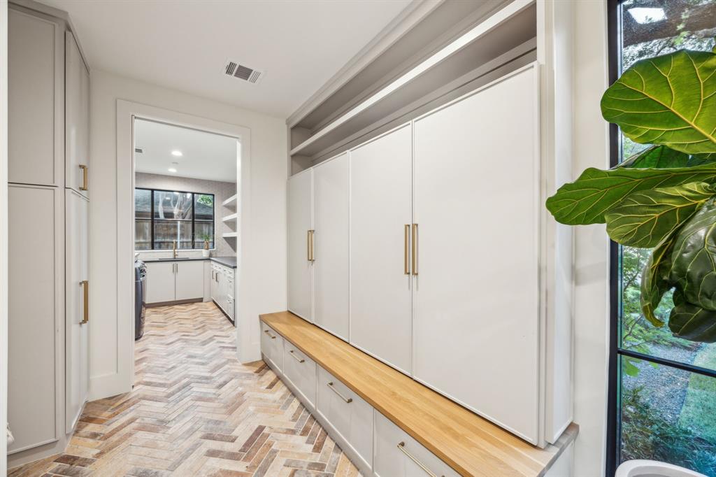 Midway Hills - Residential