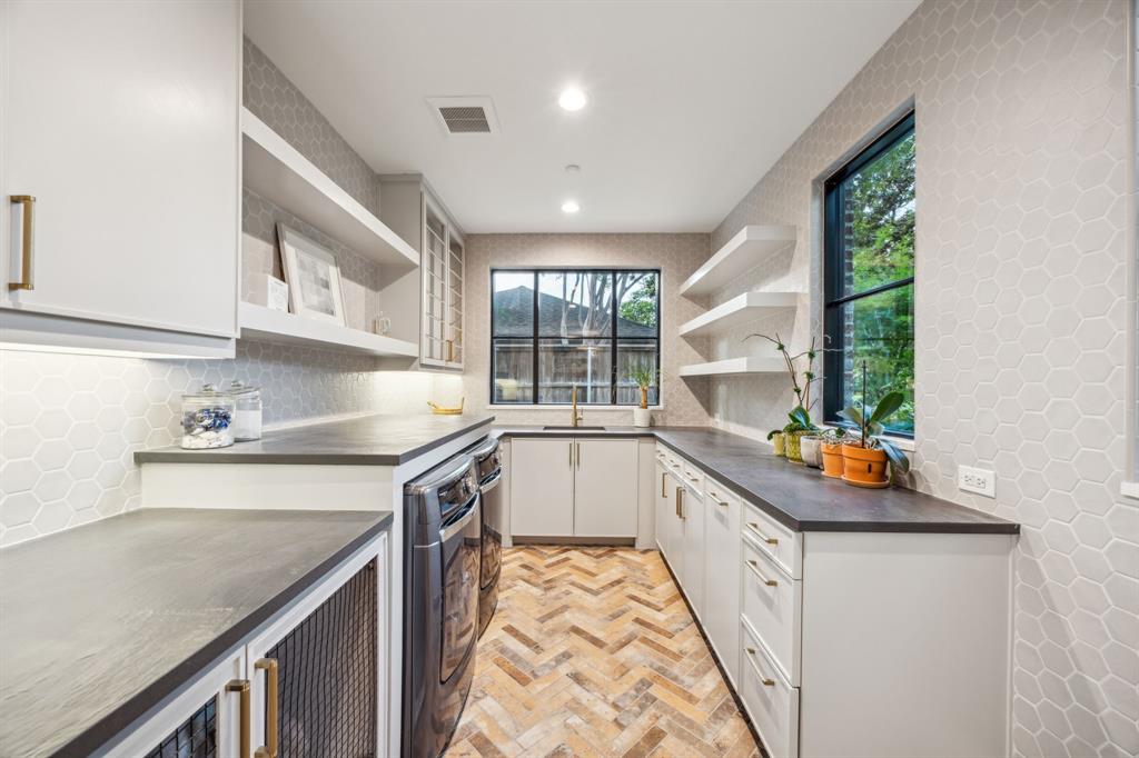 Midway Hills - Residential