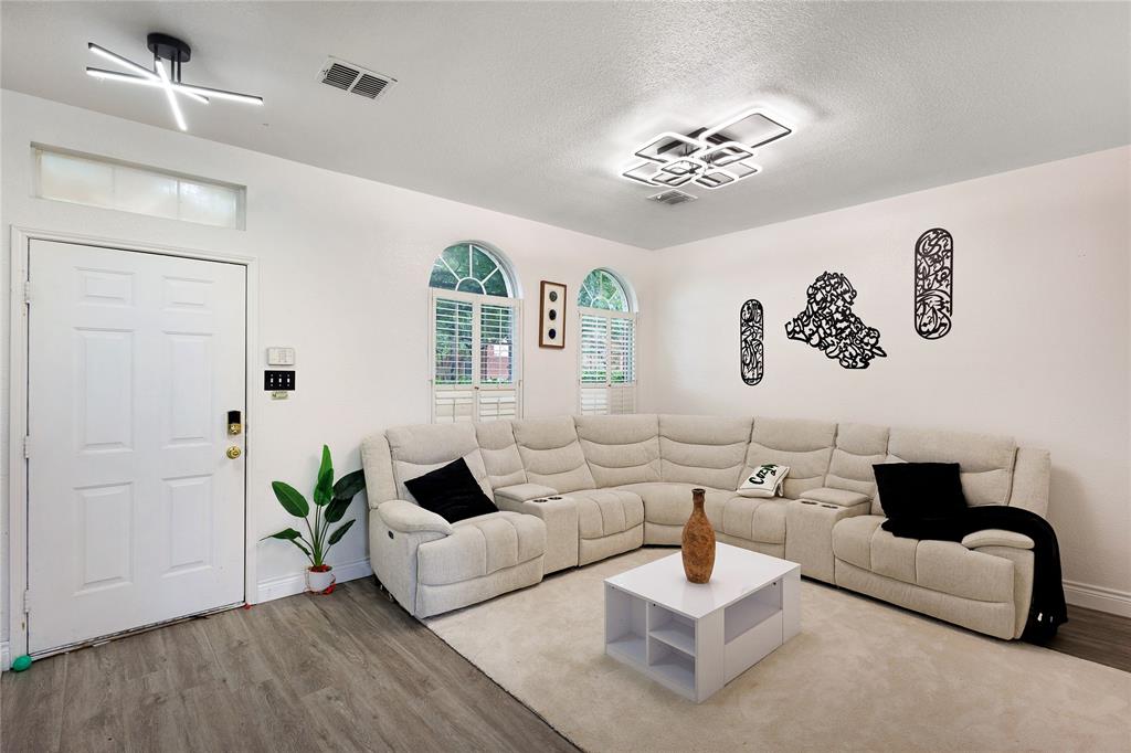 5011 Steeple Chase Court