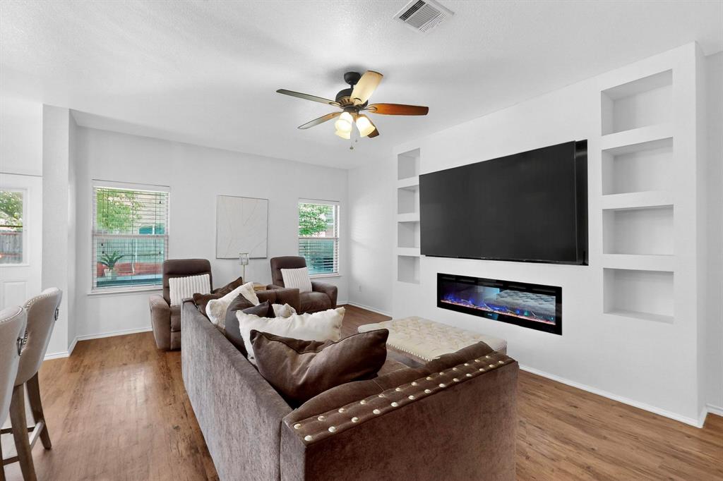 2901 Aberdeen Drive