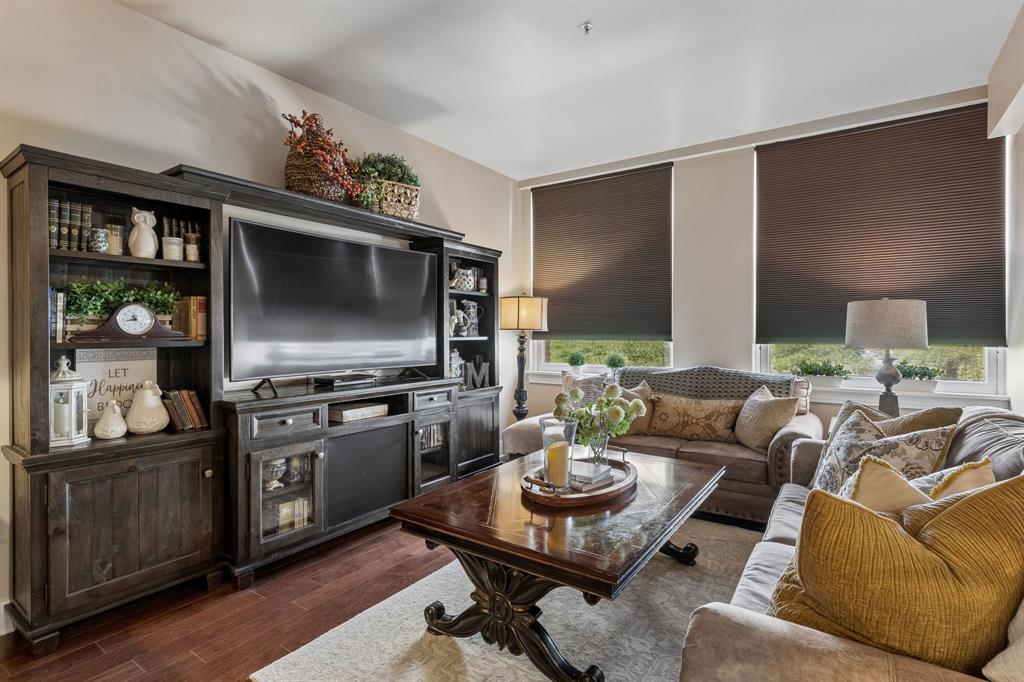 Neil P At Burnett Park Condo - Residential