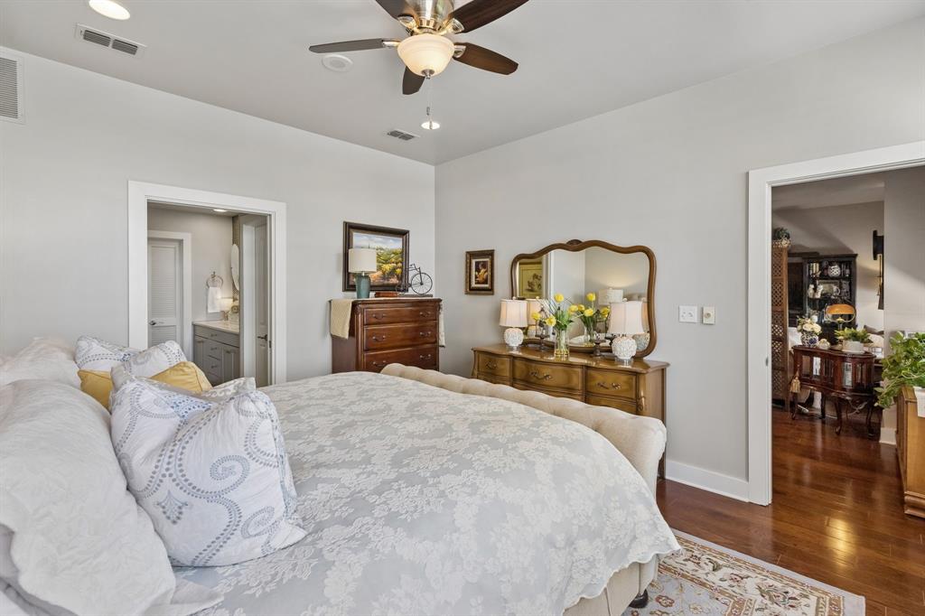 Neil P At Burnett Park Condo - Residential