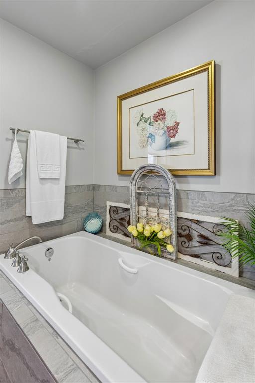 Neil P At Burnett Park Condo - Residential