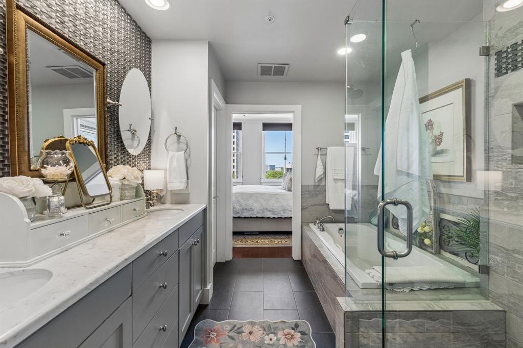 Neil P At Burnett Park Condo - Residential