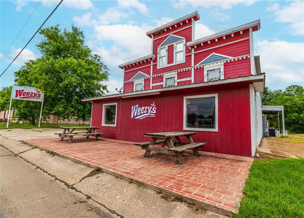 204 W Front Street