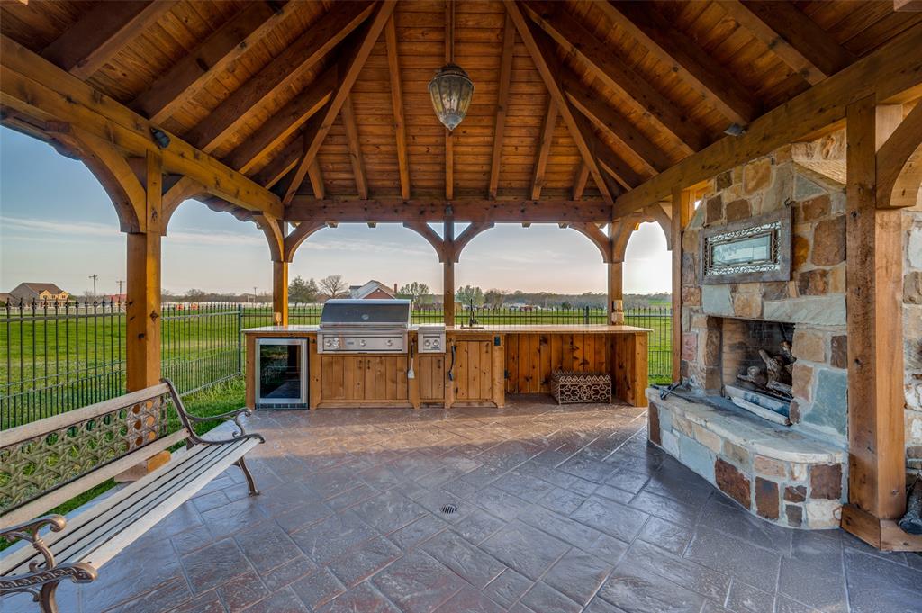 6803 Green Valley Circle
