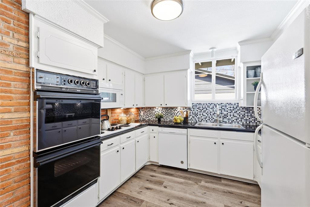 Lake Gardens - Residential