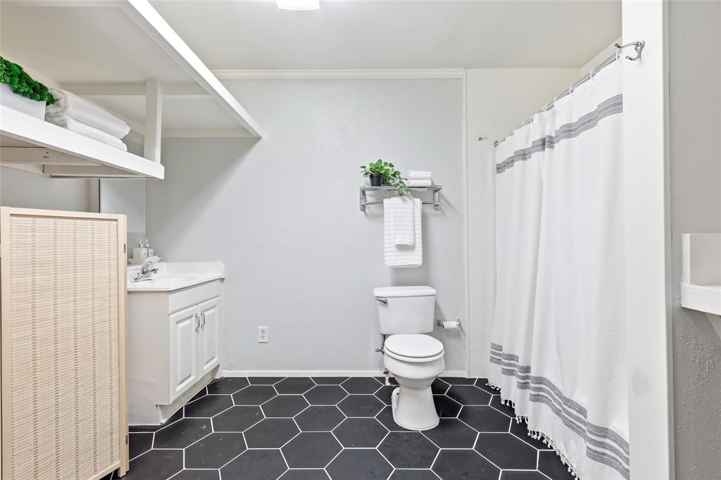 Lake Gardens - Residential