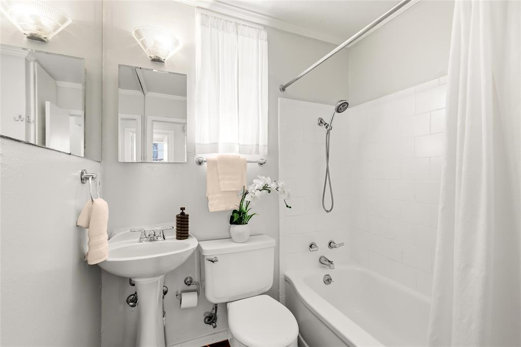 Lake Gardens - Residential