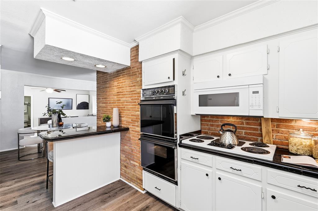 Lake Gardens - Residential