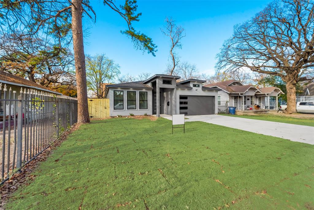 Ervay Cedars - Residential