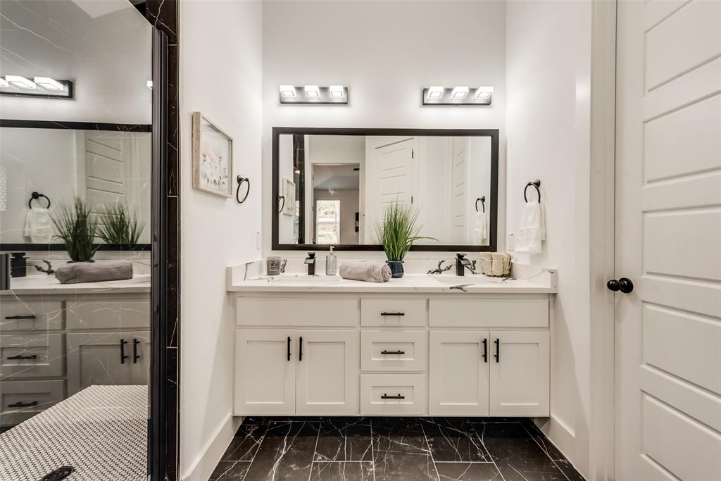 Ervay Cedars - Residential