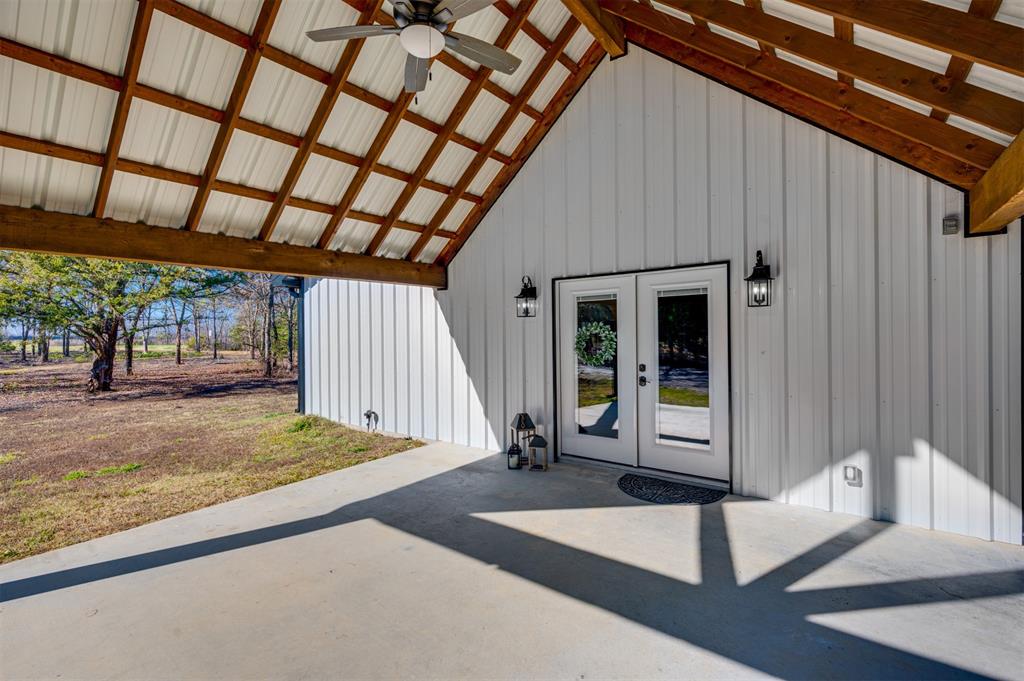 122 Farm to Market Road 1742