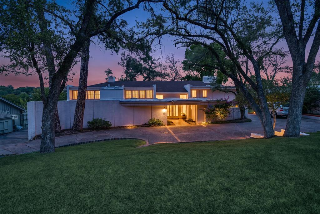 4121 Rowan Drive