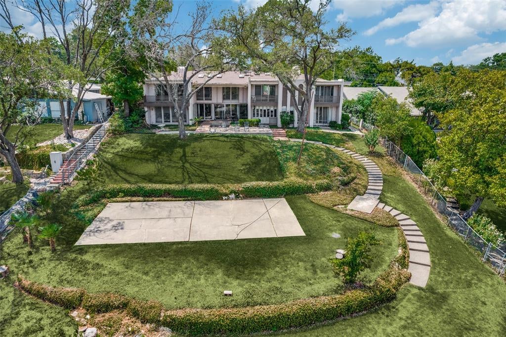 4121 Rowan Drive