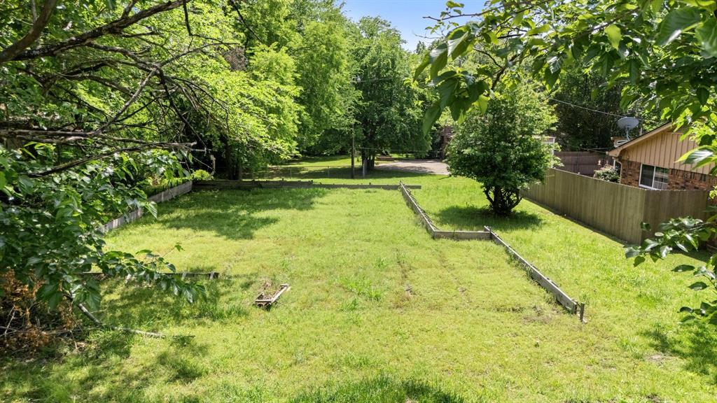 Lindawood Acres Add 1 - Land