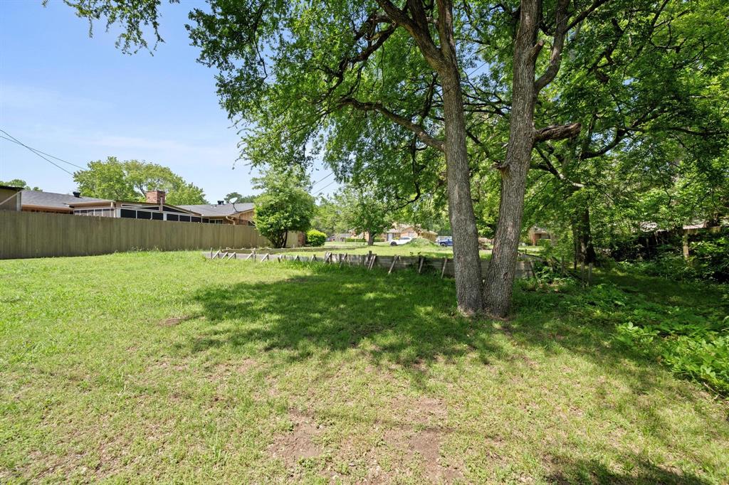 Lindawood Acres Add 1 - Land