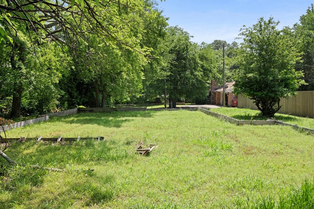 Lindawood Acres Add 1 - Land
