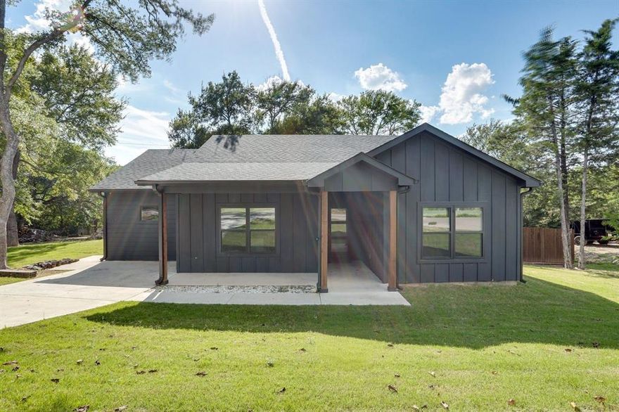 Welcome to 265 Bentwood in the heart of Pottsboro—an inviting 3-bedroom, 2-bath home built in 2022 and ideally located just minutes from beautiful Lake Texoma. This thoughtfully designed home offers modern style and comfortable living with an open-concept layout perfect for everyday life and entertaining alike.
The bright kitchen features crisp white cabinetry, sleek black hardware, stainless steel appliances, and a striking hex-tile backsplash, flowing seamlessly into the spacious living area with abundant natural light. Polished concrete floors add a contemporary touch and are both stylish and low maintenance. The private primary suite includes a well-appointed bath and generous closet space, while the two additional bedrooms offer flexibility for guests, family, or a home office.
Step outside to enjoy the serene, tree-lined backyard and elevated deck—ideal for relaxing, grilling, or gathering with friends. With its peaceful setting, modern finishes, and proximity to boating, fishing, and recreation at Lake Texoma, this home is perfect for full-time living or a weekend retreat.

FURNISHINGS NEGOTIABLE FOR ADDITIONAL EXPENSE!