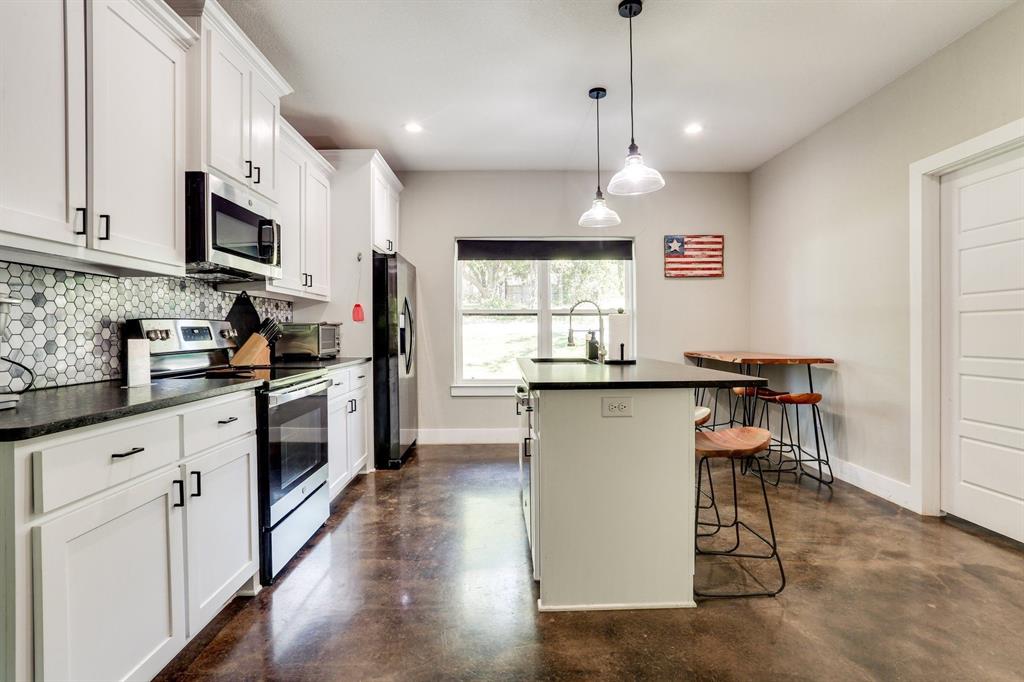 BENTWOOD ACRES - Residential Lease