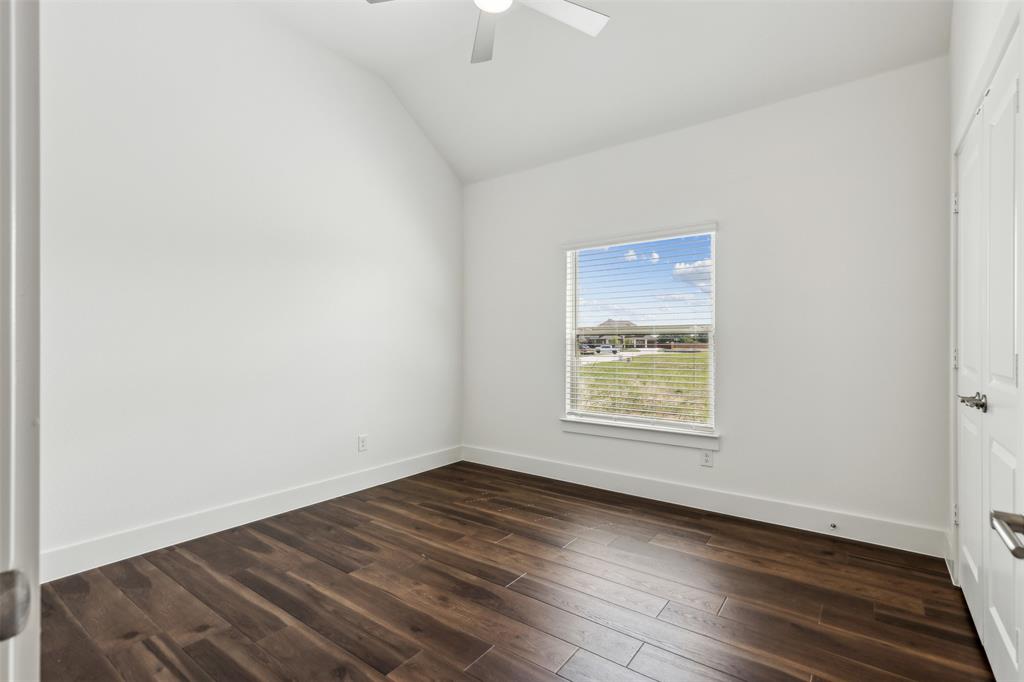 Mira Lagos Xing - Residential Lease