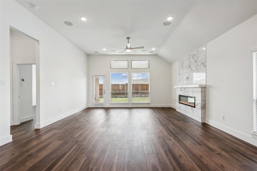 Mira Lagos Xing - Residential Lease