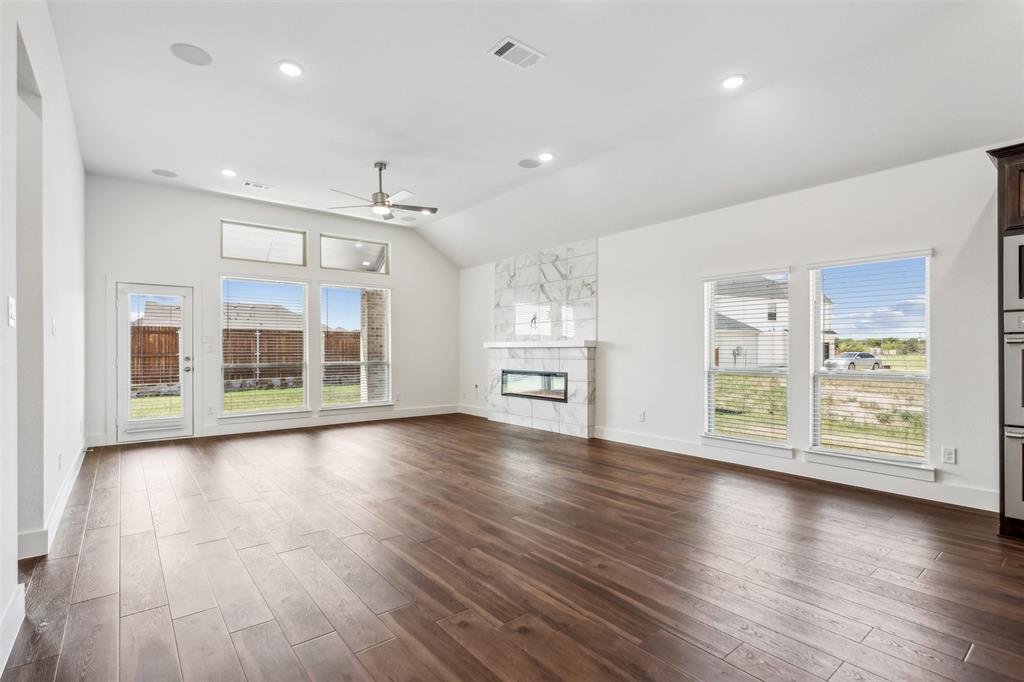 Mira Lagos Xing - Residential Lease