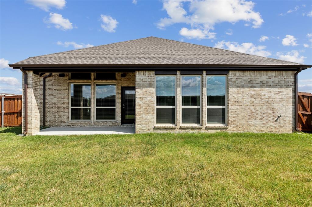 Mira Lagos Xing - Residential Lease