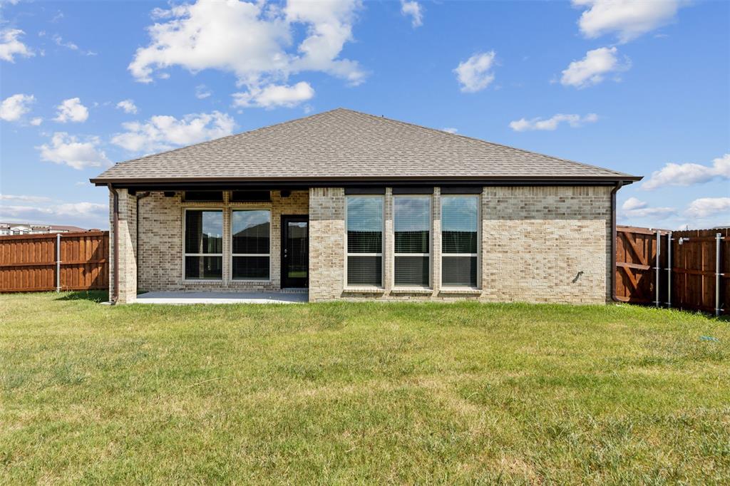 Mira Lagos Xing - Residential Lease