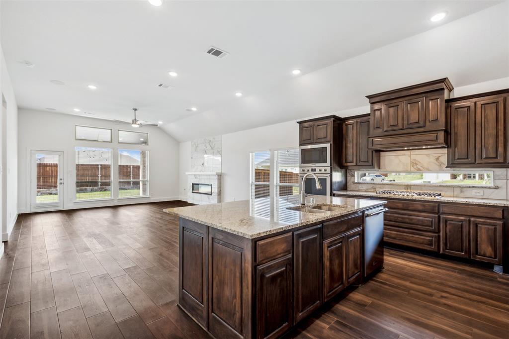 Mira Lagos Xing - Residential Lease