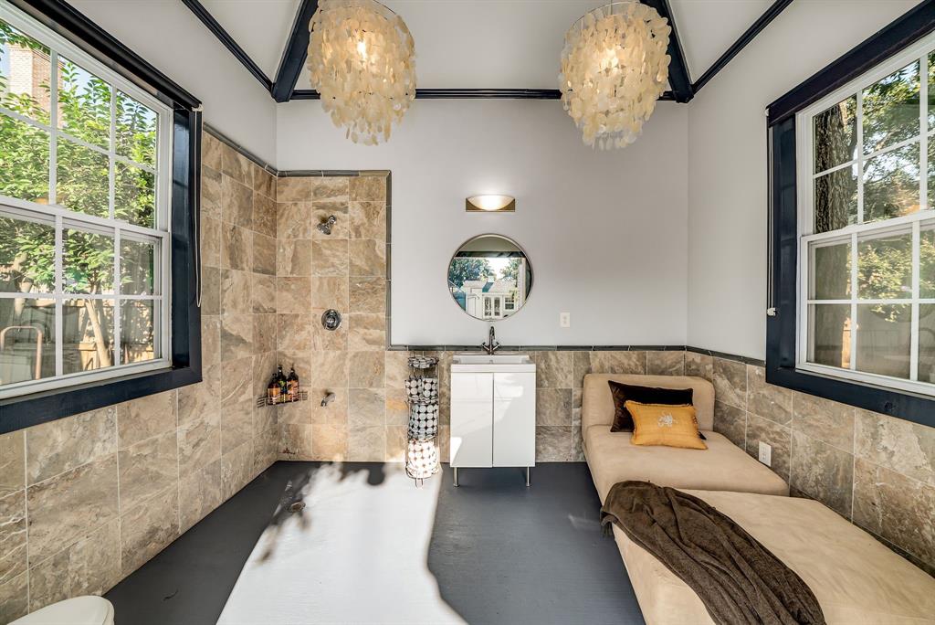 Meadowwood Estate - Residential