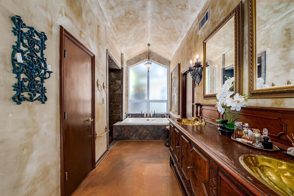 Meadowwood Estate - Residential