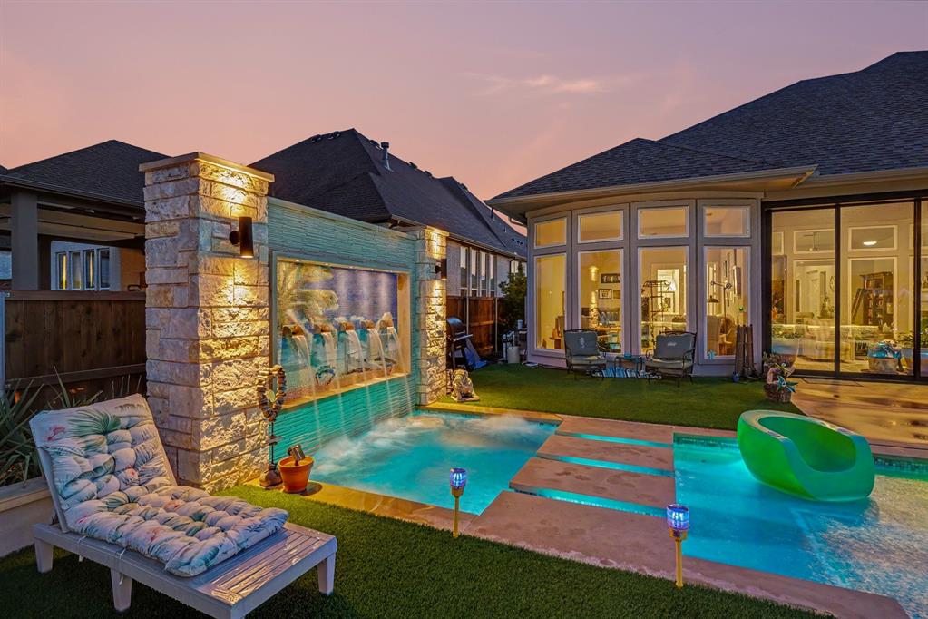 573 Broadleaf Way