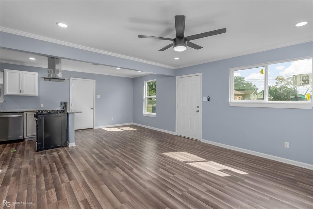 Shreveport, Louisiana 71106, United States, 3 Bedrooms Bedrooms, ,1 BathroomBathrooms,Residential,Pending,39169