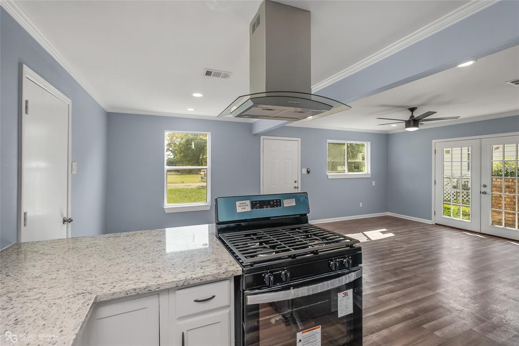 Shreveport, Louisiana 71106, United States, 3 Bedrooms Bedrooms, ,1 BathroomBathrooms,Residential,Pending,39169