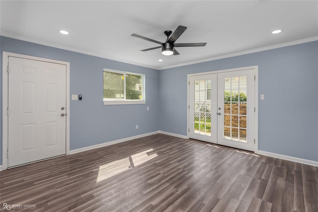 Shreveport, Louisiana 71106, United States, 3 Bedrooms Bedrooms, ,1 BathroomBathrooms,Residential,Pending,39169