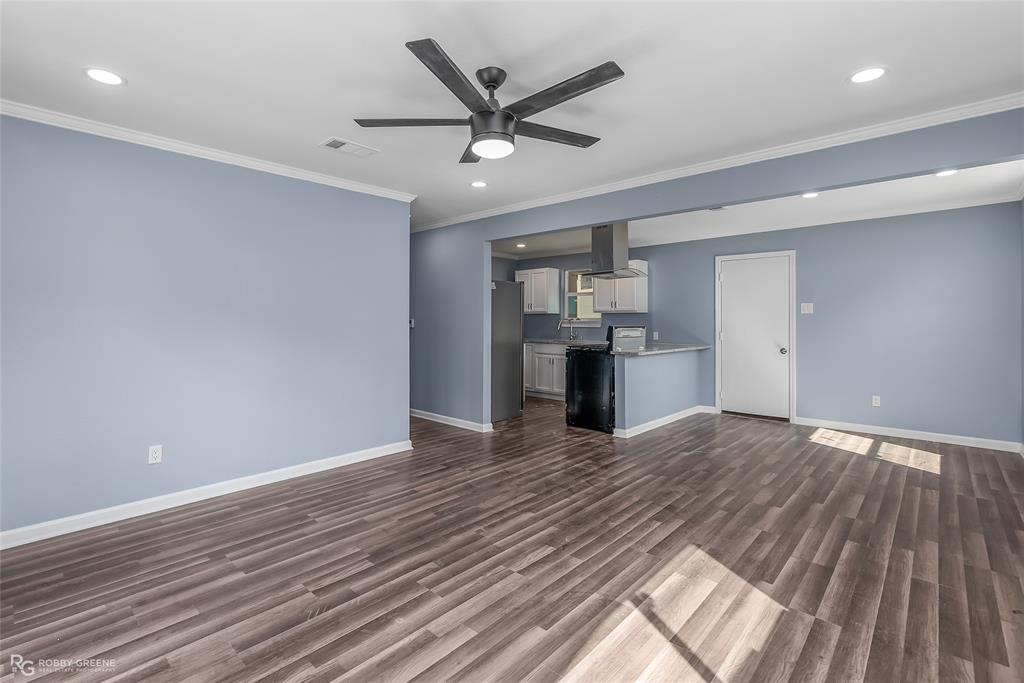 Shreveport, Louisiana 71106, United States, 3 Bedrooms Bedrooms, ,1 BathroomBathrooms,Residential,Pending,39169