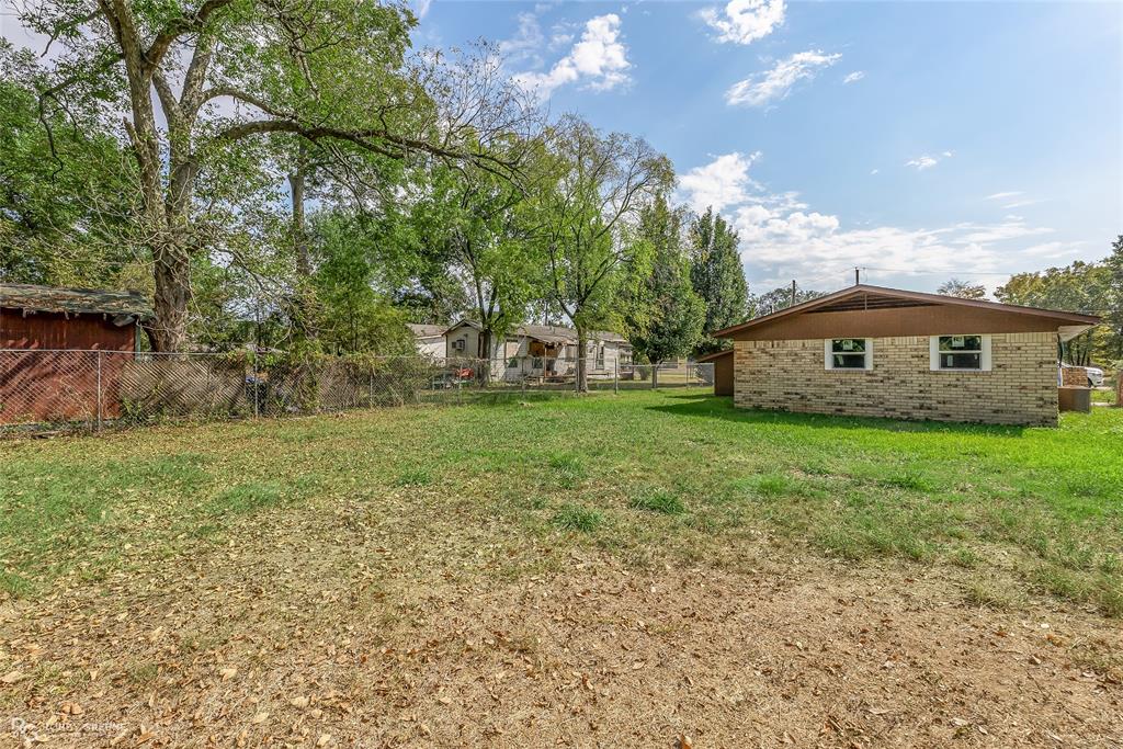 Shreveport, Louisiana 71106, United States, 3 Bedrooms Bedrooms, ,1 BathroomBathrooms,Residential,Pending,39169