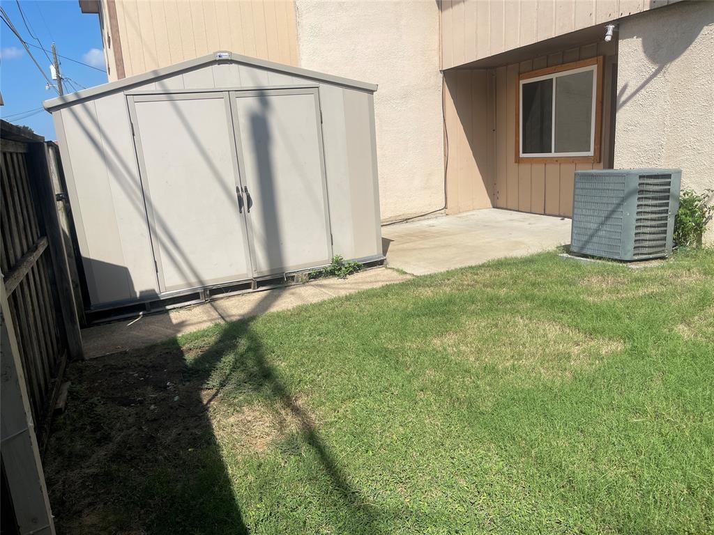 Preston Place Twnhms - Residential Lease