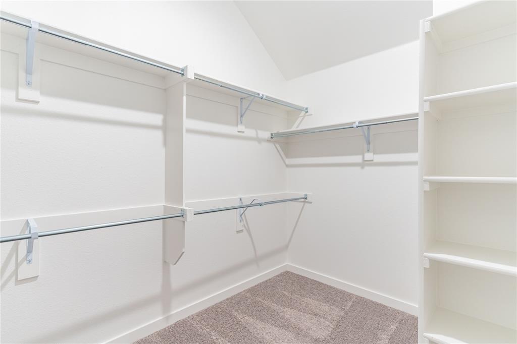 OAK CREEK - Residential Lease