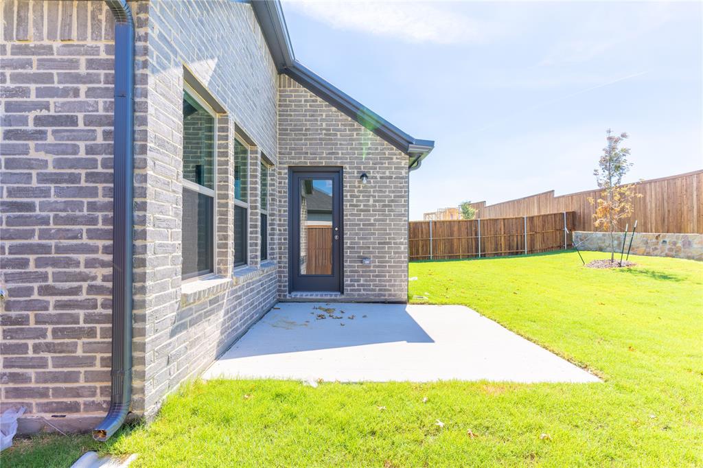 OAK CREEK - Residential Lease