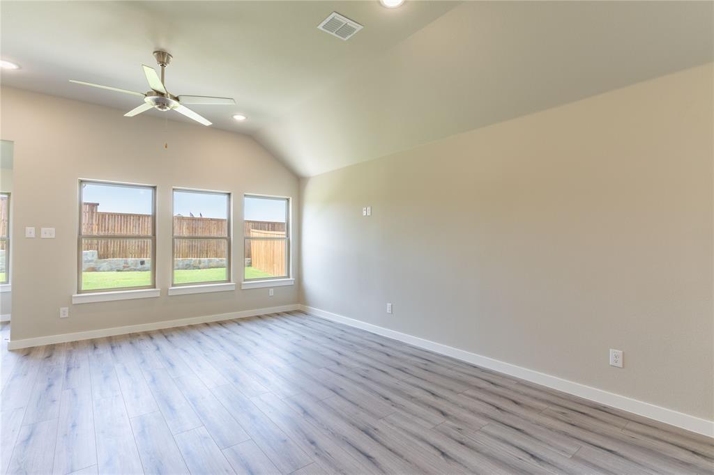 OAK CREEK - Residential Lease