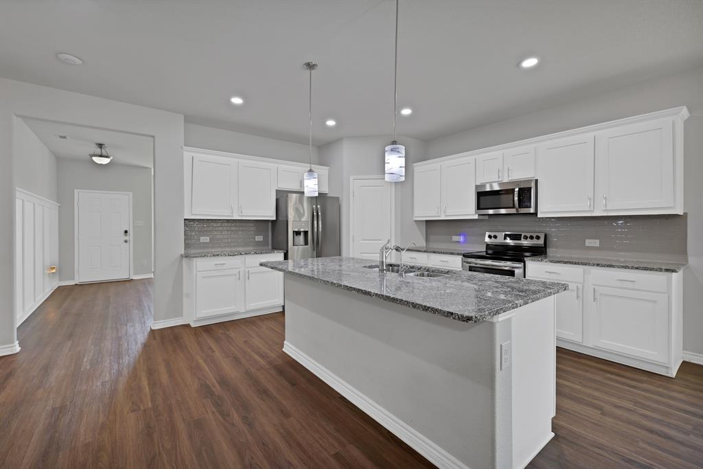 Brook Mdw - Residential