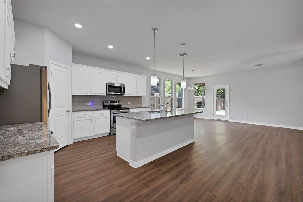 Brook Mdw - Residential