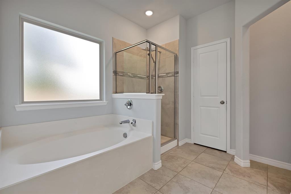 Brook Mdw - Residential