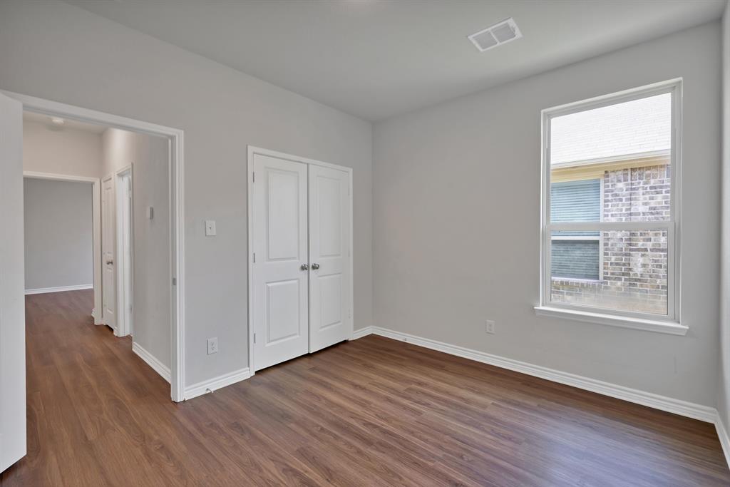 Brook Mdw - Residential